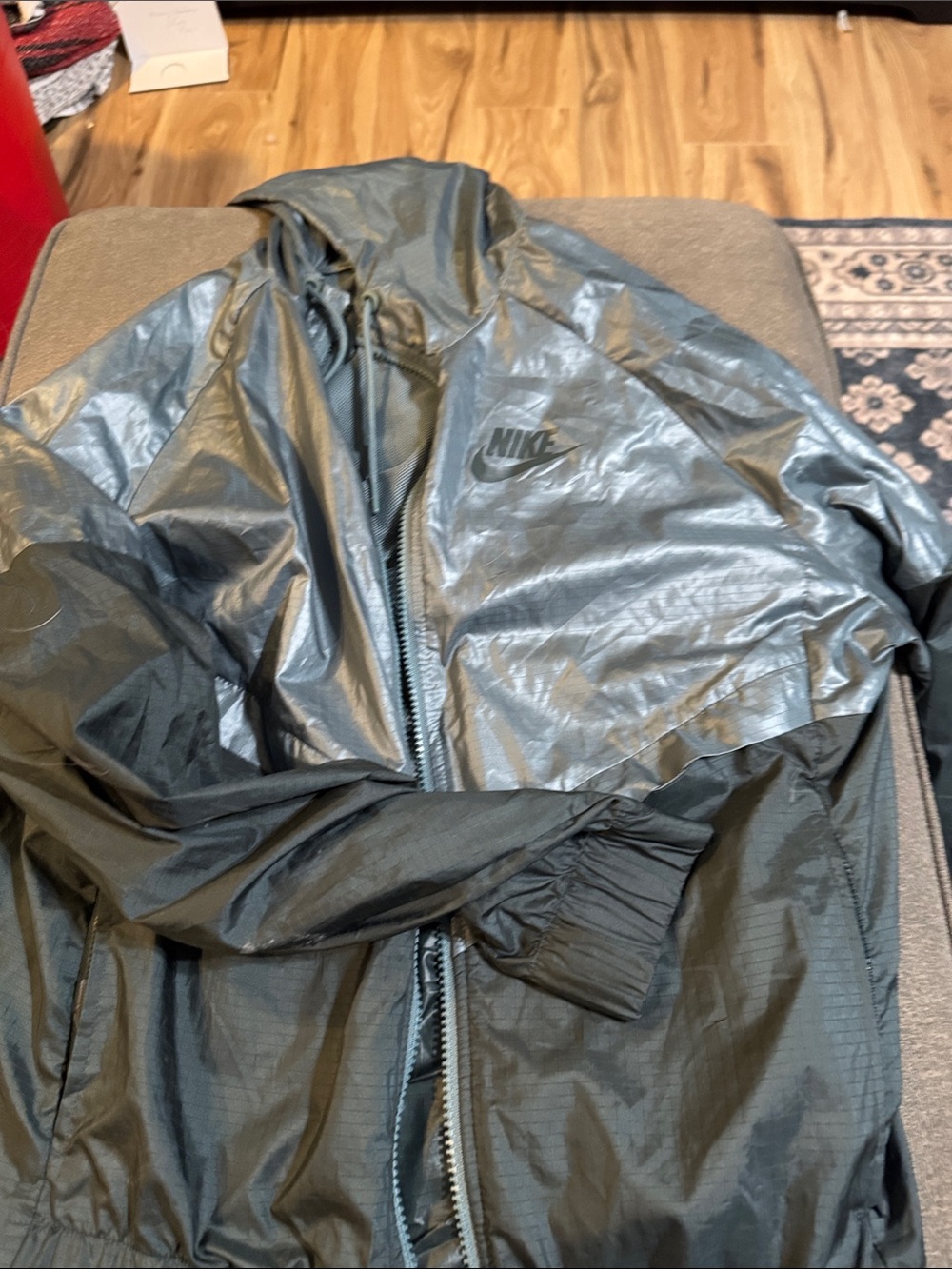 Nike windbreaker women’s